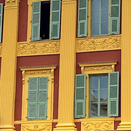 Very Central With Terrace Appartement Nice