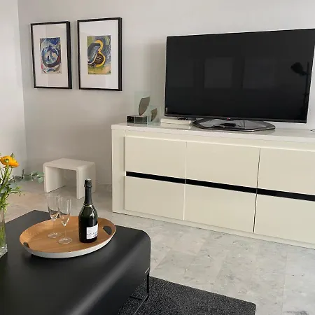 Very Central With Terrace Appartement *