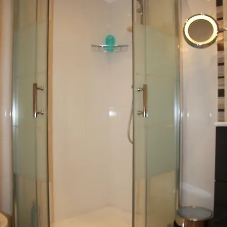 Very Central With Terrace Appartement Nice