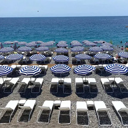 Very Central With Terrace * Nizza