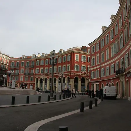 Very Central With Terrace Nice